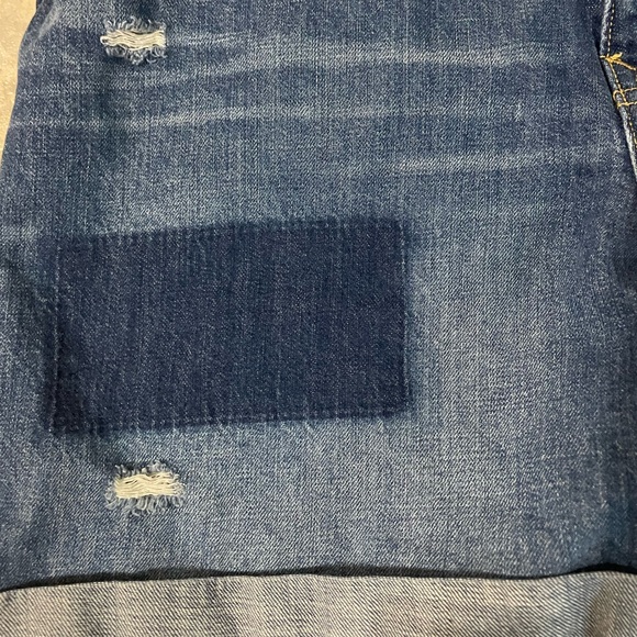 Old Navy Boyfriend Tomboy Patch Sarah Blue Denim Jean Shorts Women’s Sz 12 Reg - Picture 7 of 7